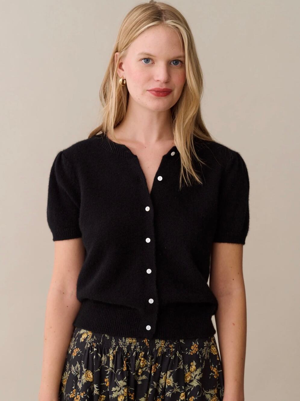 New few Moda Kourt Edie short sleeve black cashmere cardigan $222 sz XS